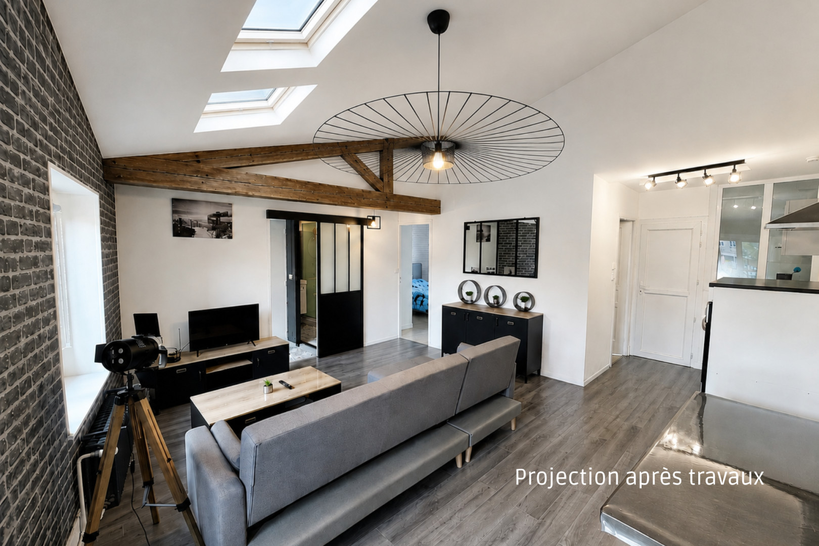 
                                                Vente
                                                 Appartement T3 traversant et entièrement rénové en plein cœur de Soucieu-en-Jarrest