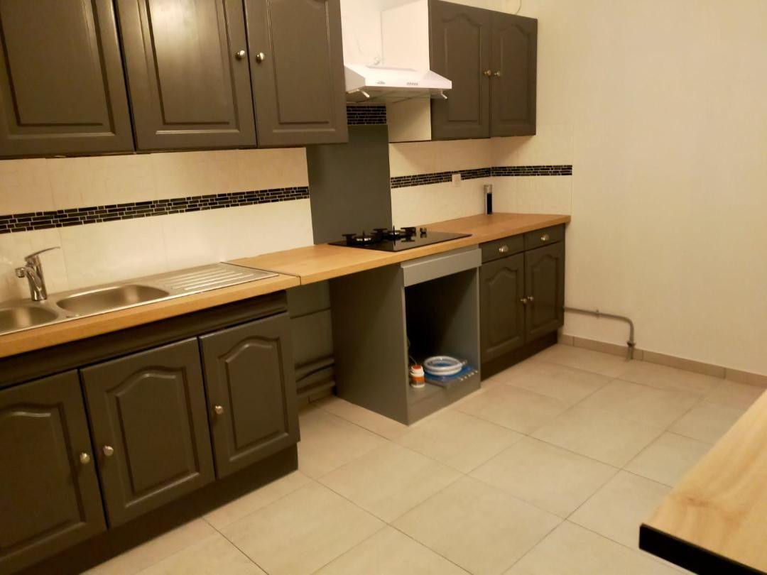 
                                                Location
                                                 APPARTEMENT T3 TRES CALME ET TRES LUMINEUX