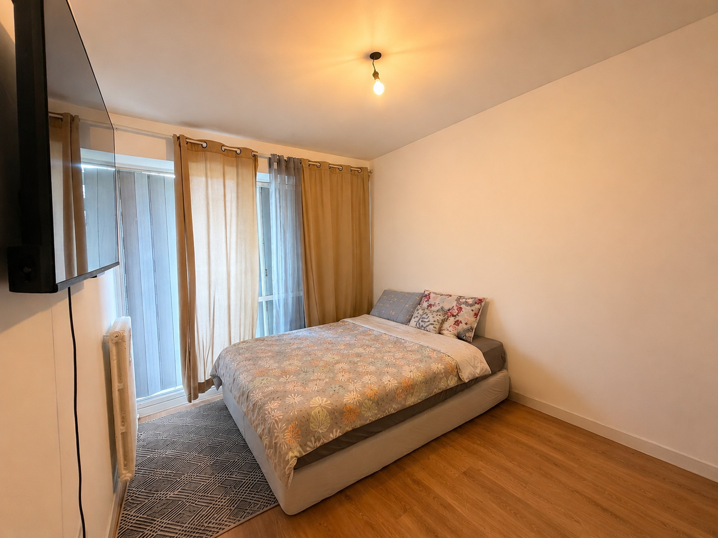 
                                                Vente
                                                 Appartement T4 79m2 - 3 chambres, balcon et cave - Le Péage-de-Roussillon