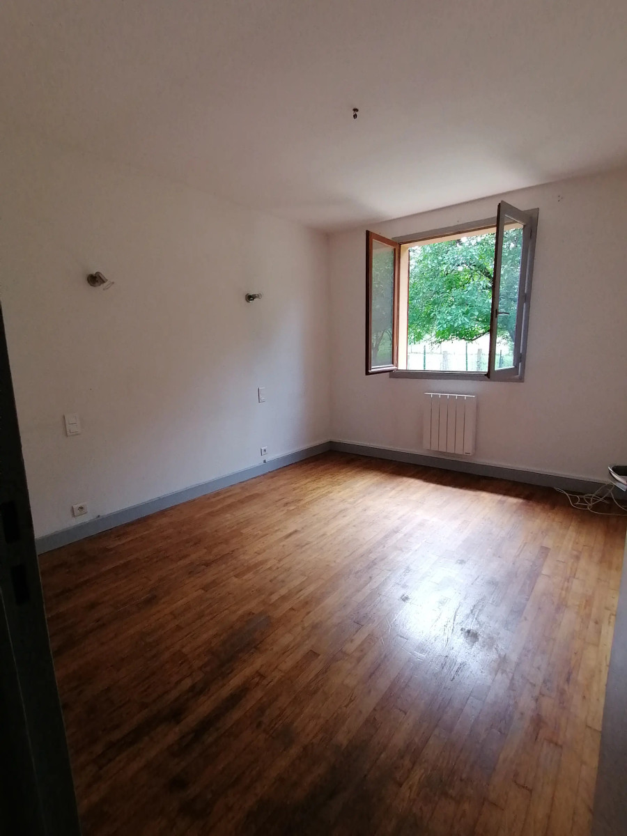 
                                                Location
                                                 Appartement T4 80.53m² à Cénac-et-Saint-Julien