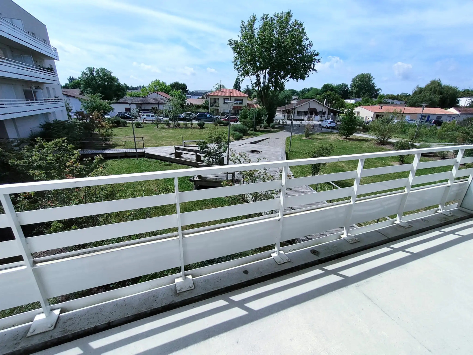 
                                                Location
                                                 Appartement T4 86m²