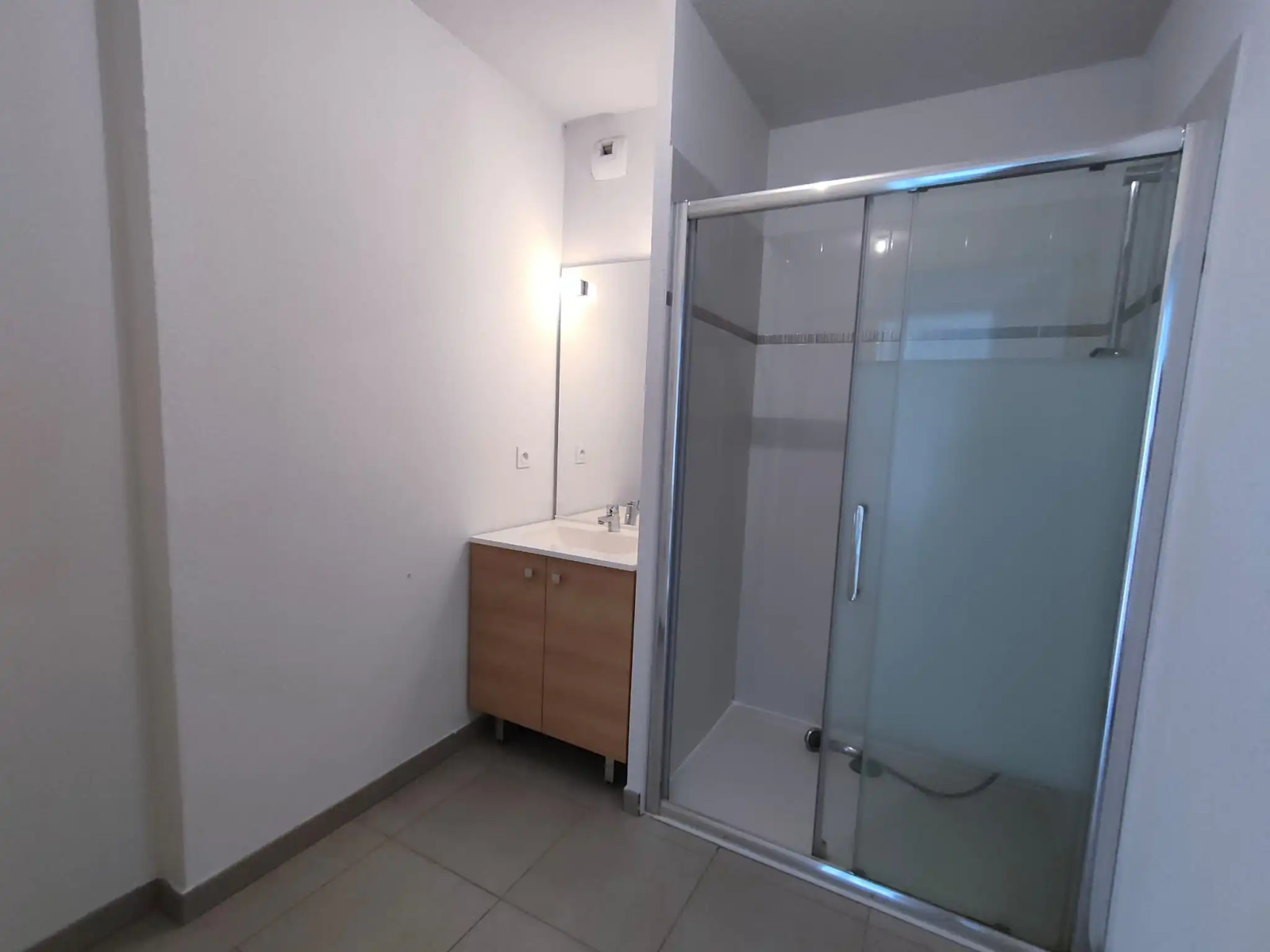 
                                                Location
                                                 Appartement T4 86m²