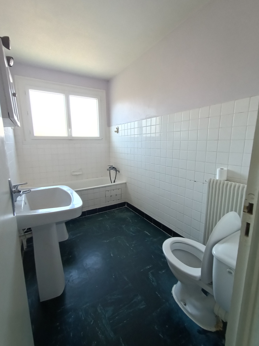 
                                                Location
                                                 Appartement T4 88m² à Sarlat-la-Canéda