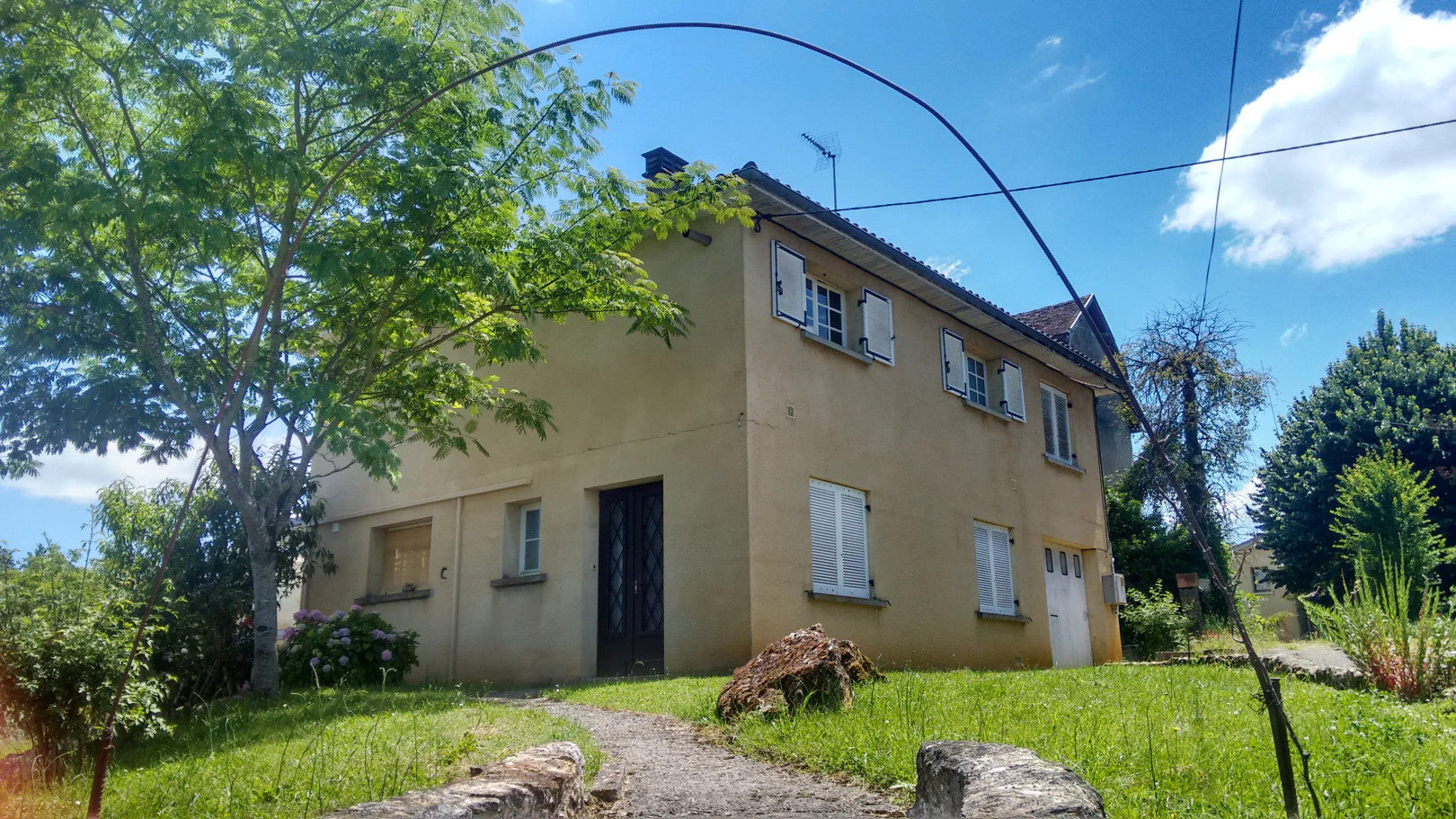 
                                                Location
                                                 Appartement T4 88m² à Sarlat-la-Canéda