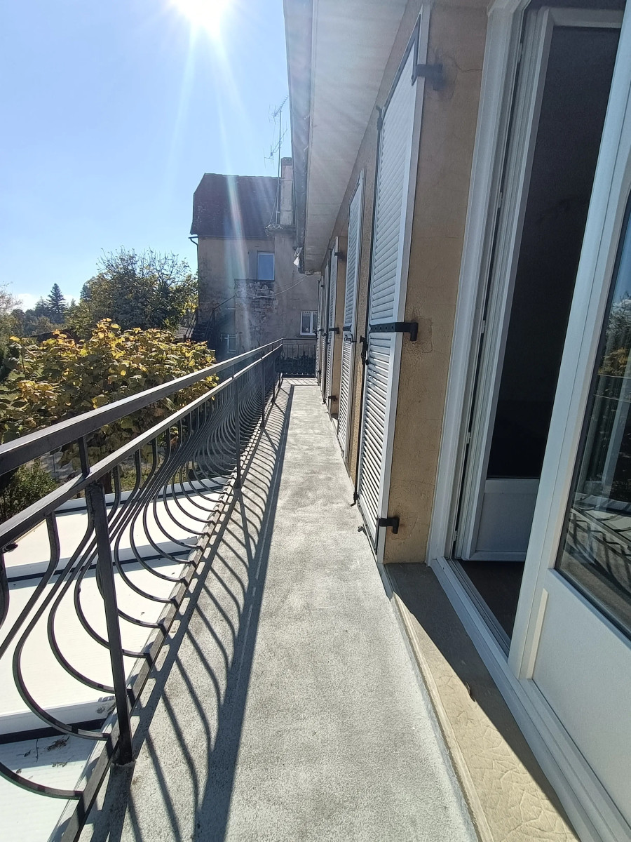 
                                                Location
                                                 Appartement T4 88m² à Sarlat-la-Canéda