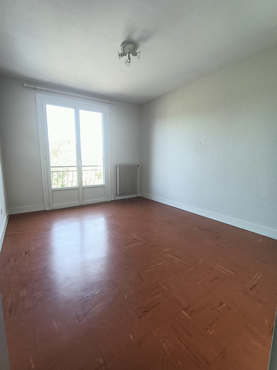 
                                                Location
                                                 Appartement T4 88m² à Sarlat-la-Canéda