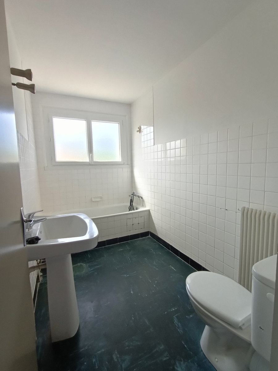 
                                                Location
                                                 Appartement T4 88m² à Sarlat-la-Canéda