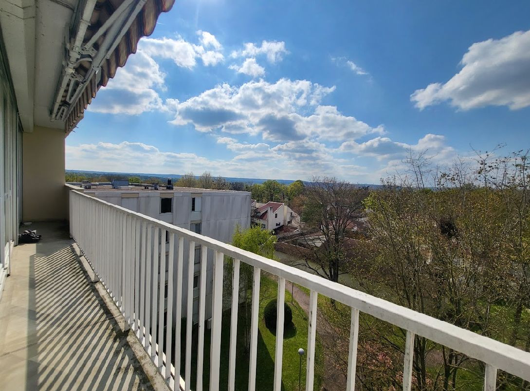 
                                                Location
                                                 Appartement T4 avec balcon à Cergy Préfecture (loyer tout inclus)