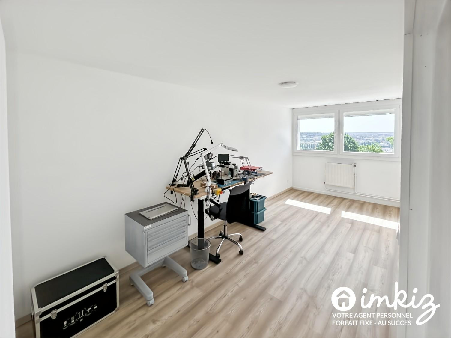 
                                                Vente
                                                 Appartement T4 chaleureux et lumineux de 78 m2