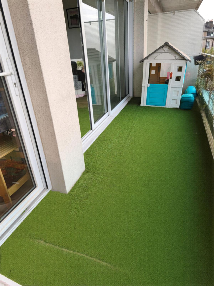 
                                                Location
                                                 Appartement T4 dans résidence calme et sécurisée