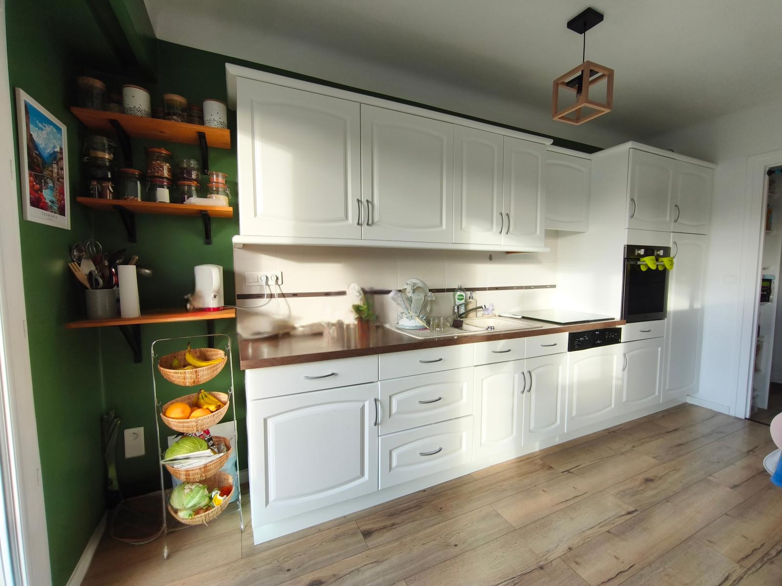 
                                                Location
                                                 Appartement T4 dans résidence calme et sécurisée
