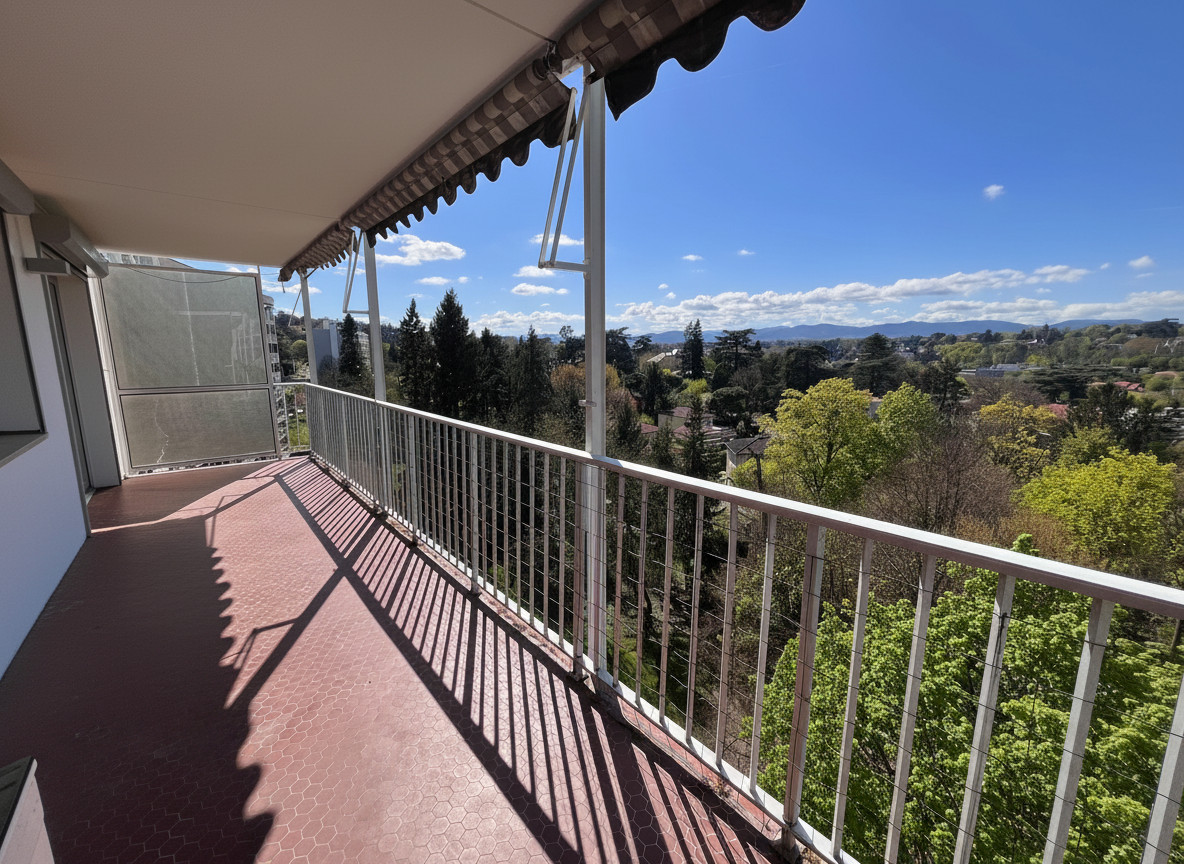 
                                                Vente
                                                 Appartement T4 de 105m² - Tassin-la-Demi-Lune