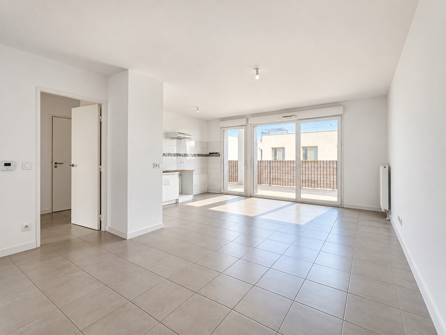 
                                                Vente
                                                 Appartement T4 - dernier étage avec terrasse