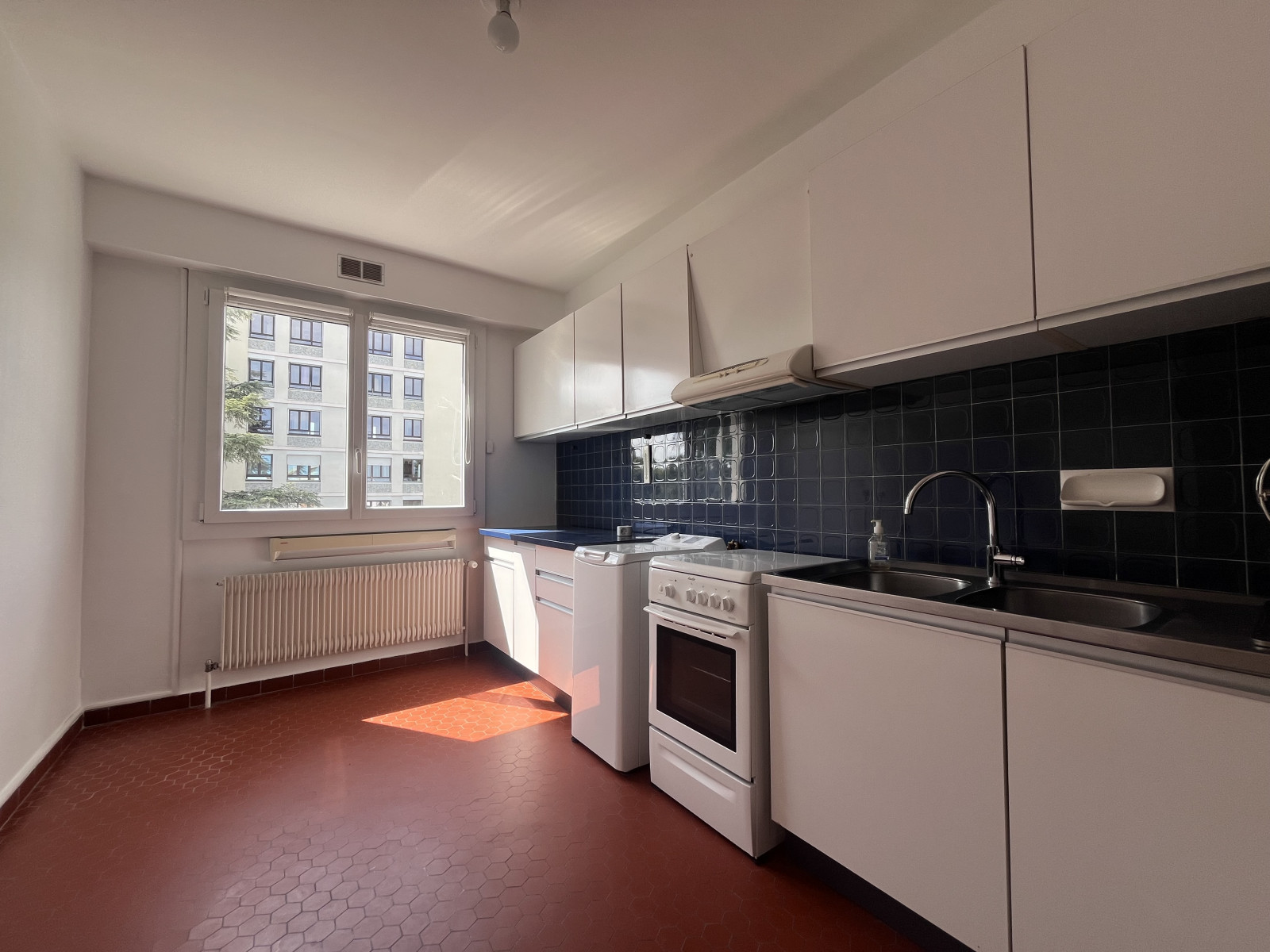 
                                                Vente
                                                 Appartement T4 - Dernier étage - Point du Jour