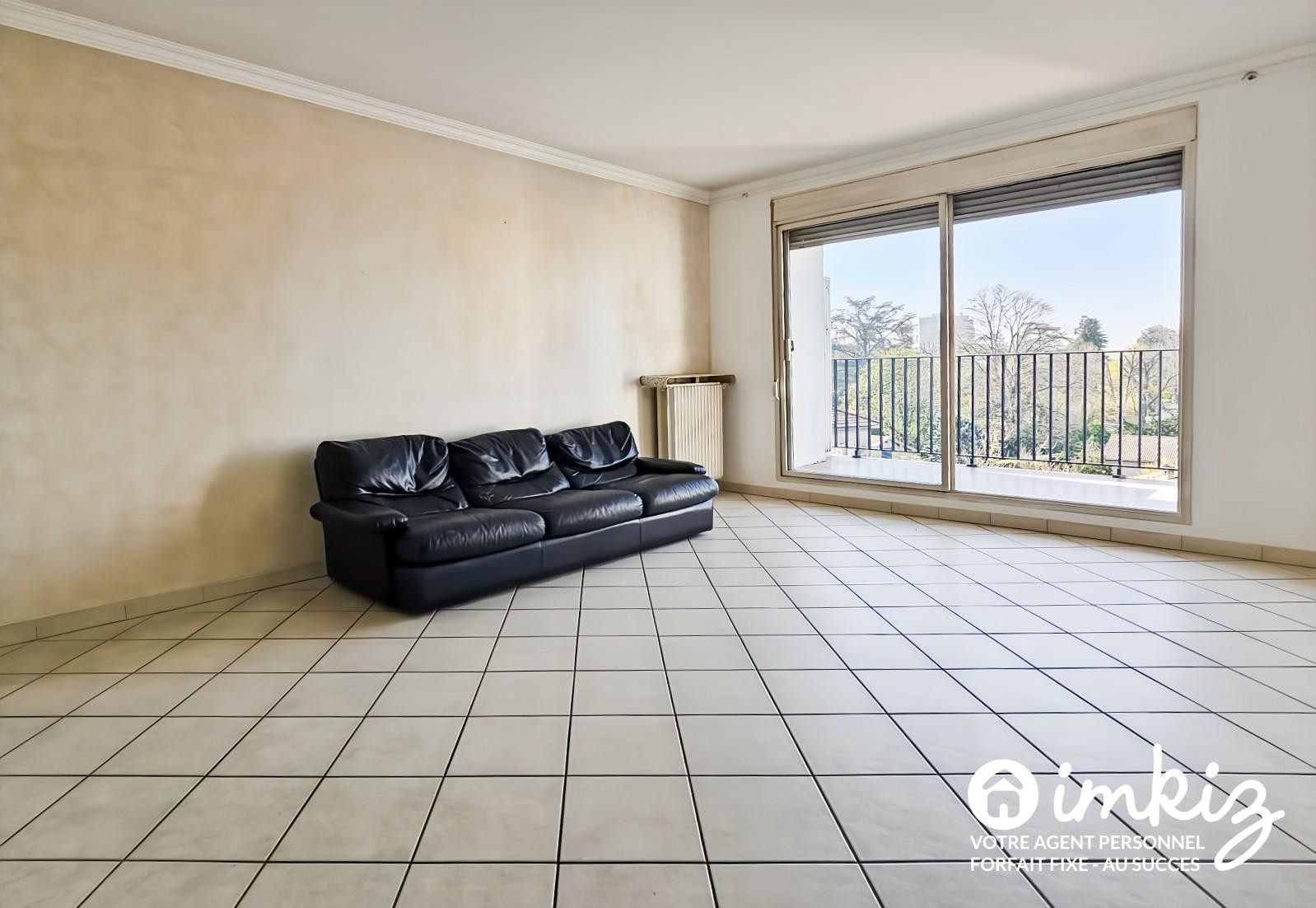 
                                                Vente
                                                 Appartement T4 double vue d'exception, avec balcon