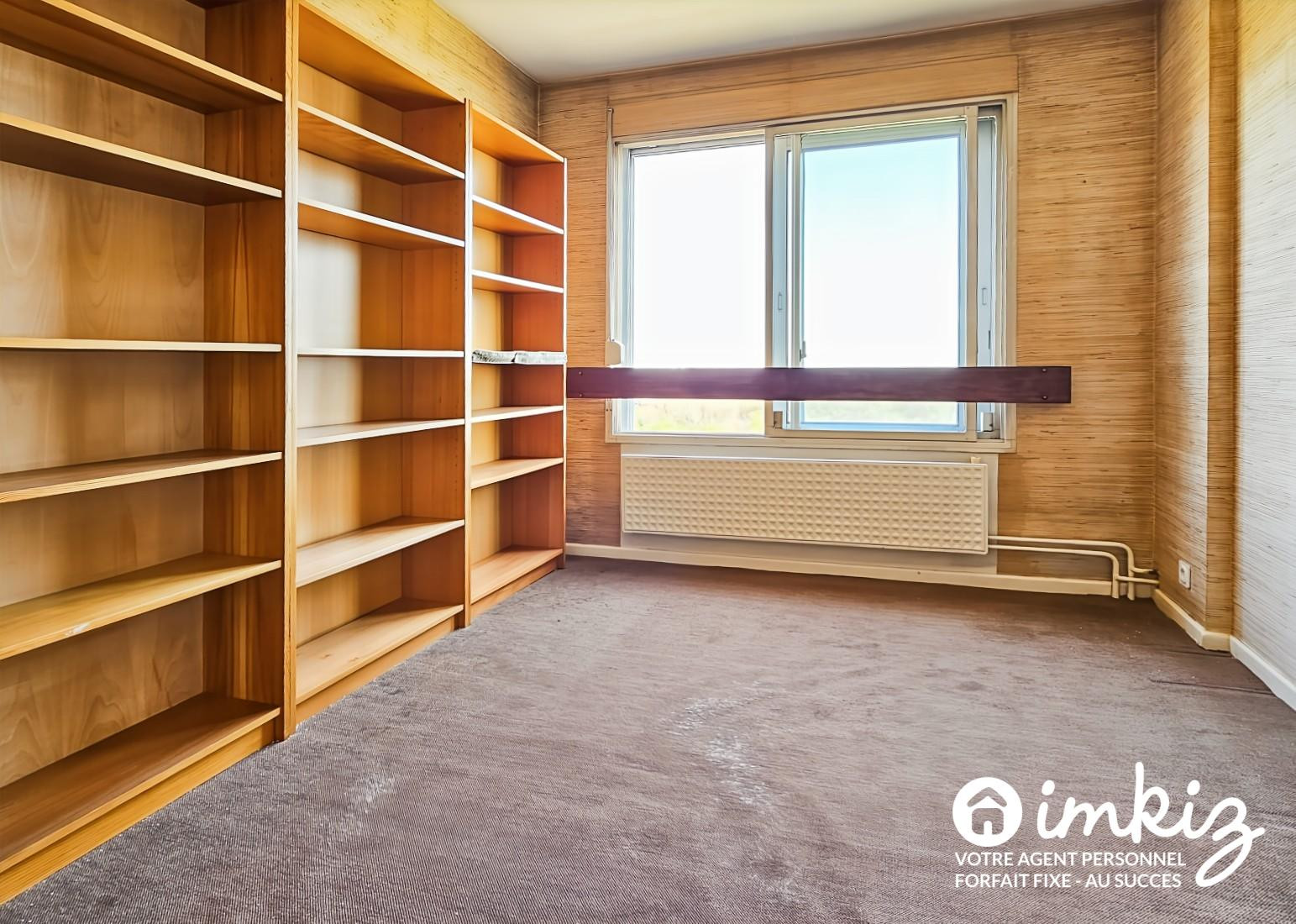 
                                                Vente
                                                 Appartement T4 double vue d'exception, avec balcon