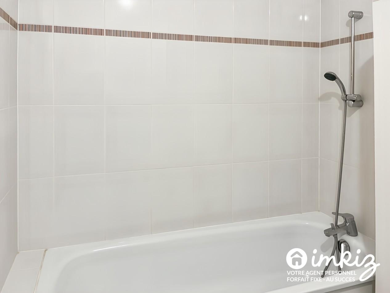 
                                                Vente
                                                 Appartement T4 en duplex - Terrasses et parking