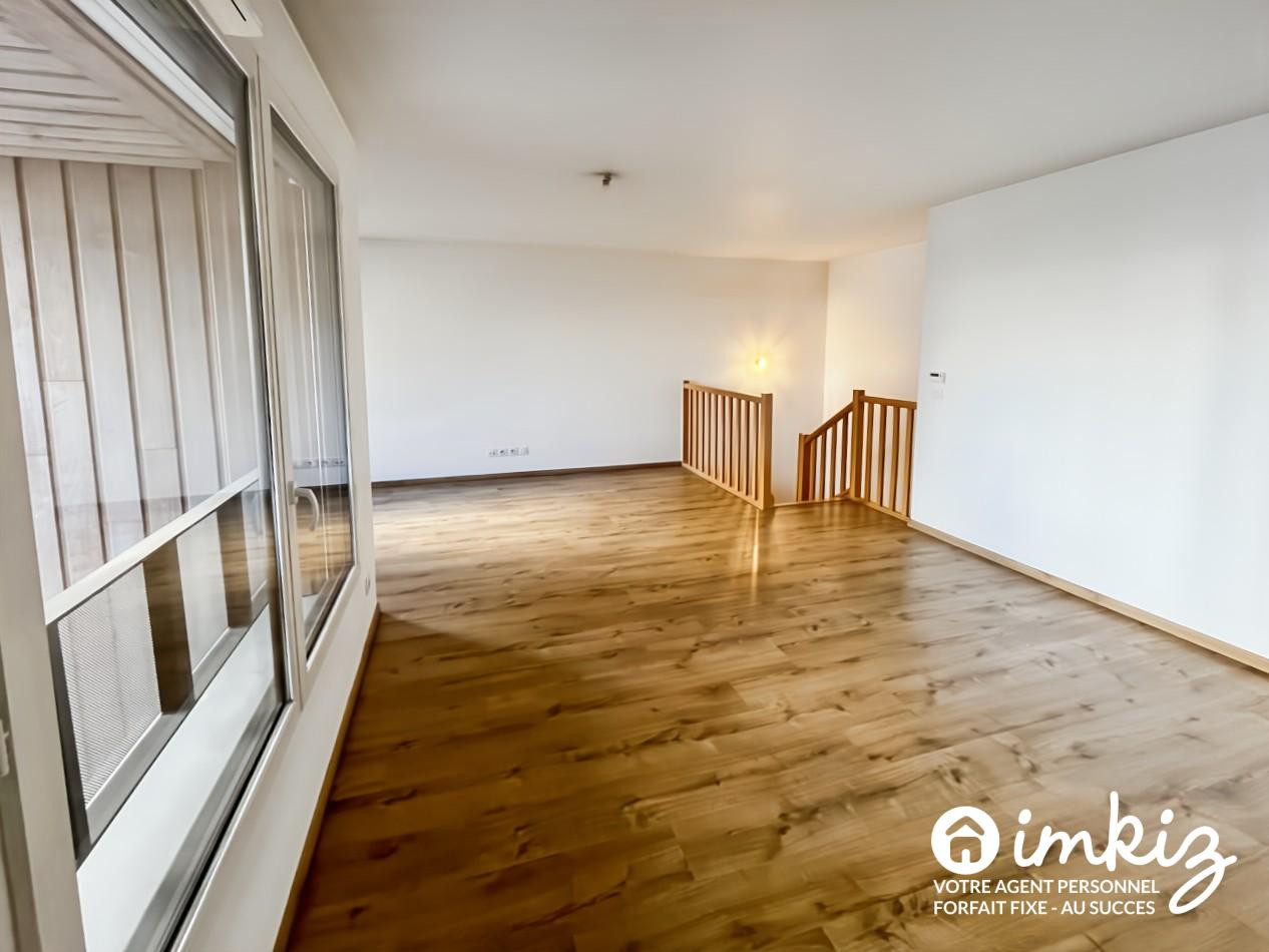 
                                                Vente
                                                 Appartement T4 en duplex - Terrasses et parking