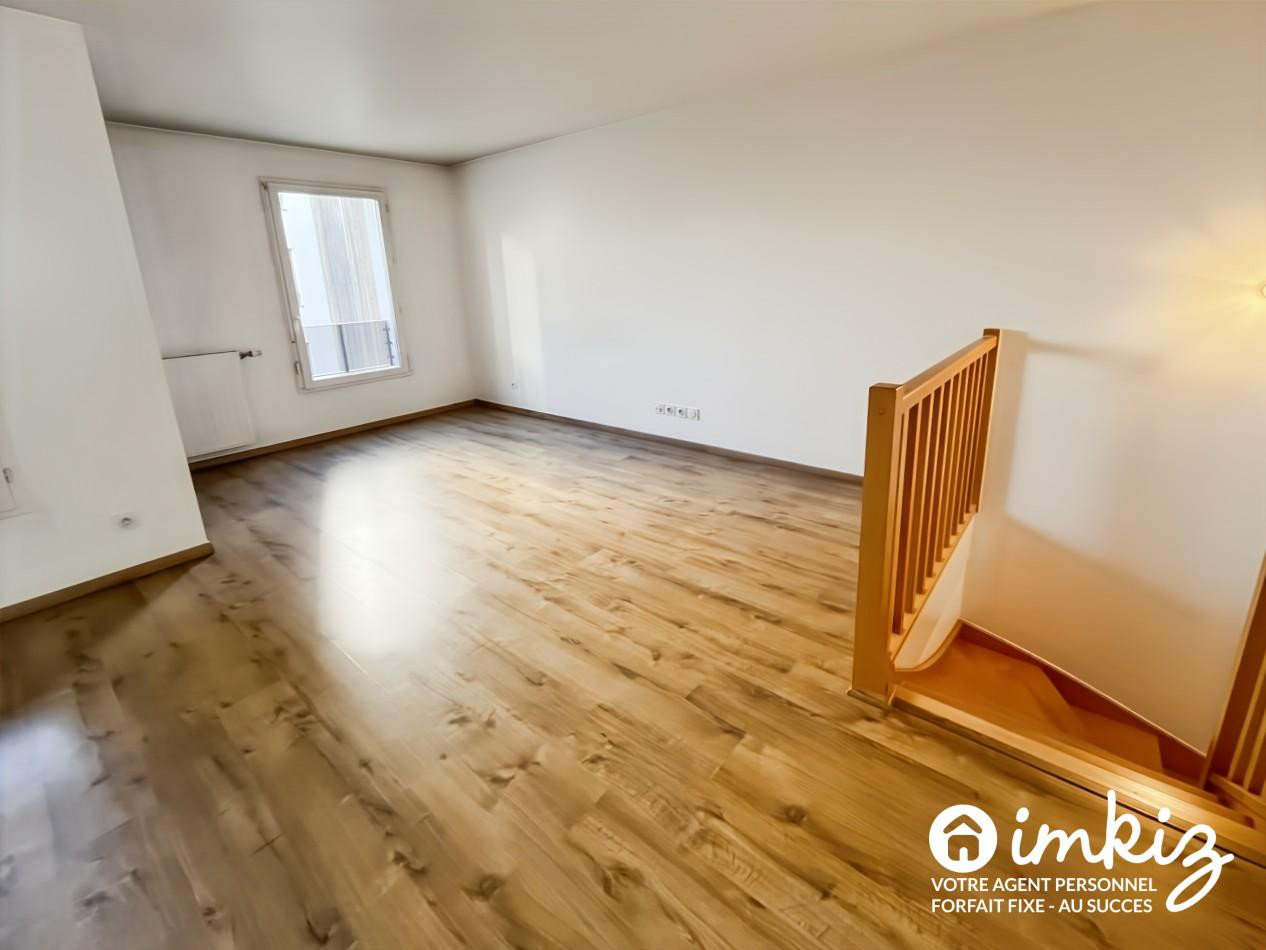 
                                                Vente
                                                 Appartement T4 en duplex - Terrasses et parking