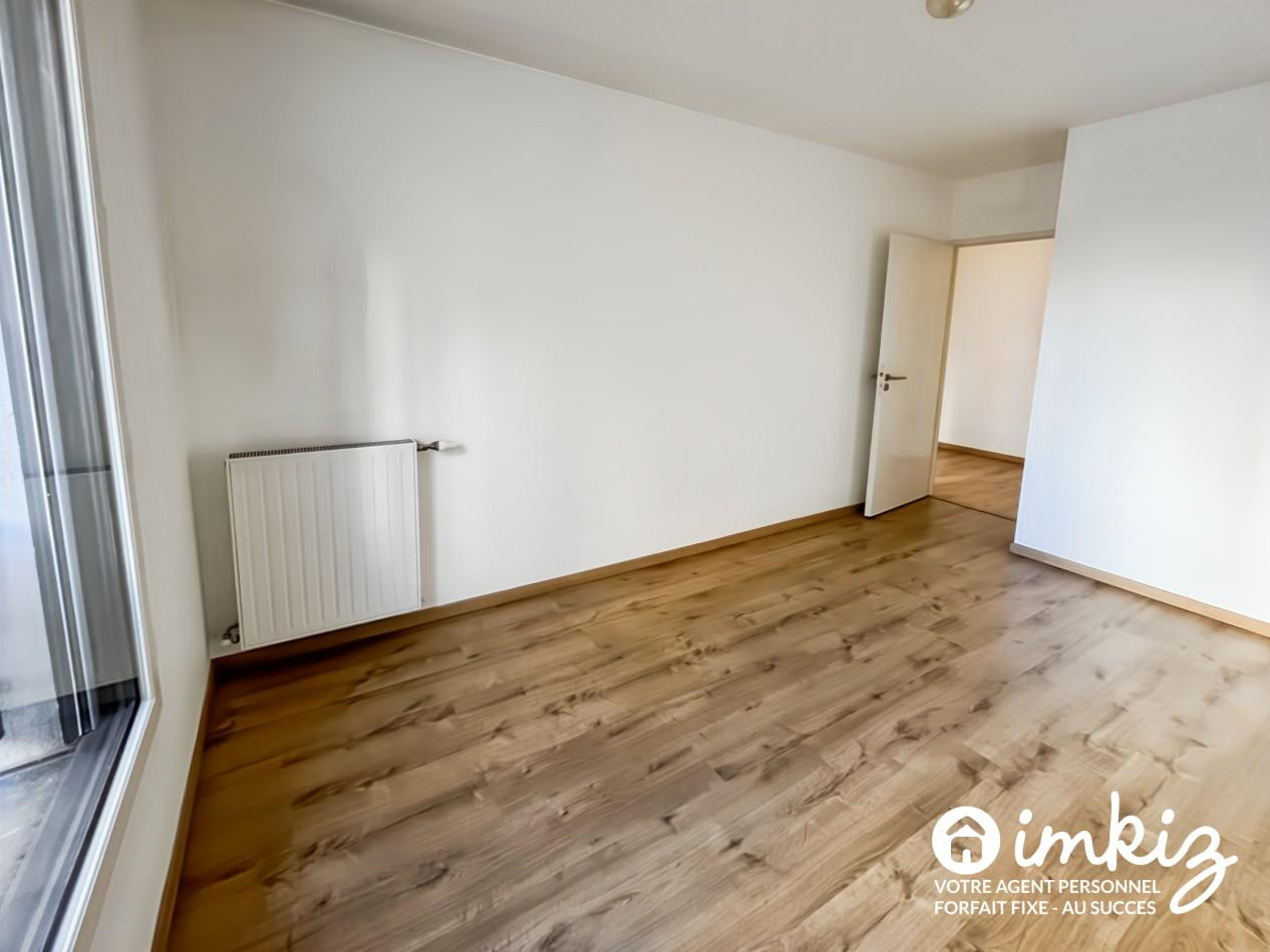 
                                                Vente
                                                 Appartement T4 en duplex - Terrasses et parking