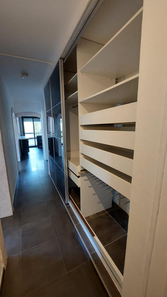 
                                                Location
                                                 Appartement T4 La Serinette avec garage et vue mer