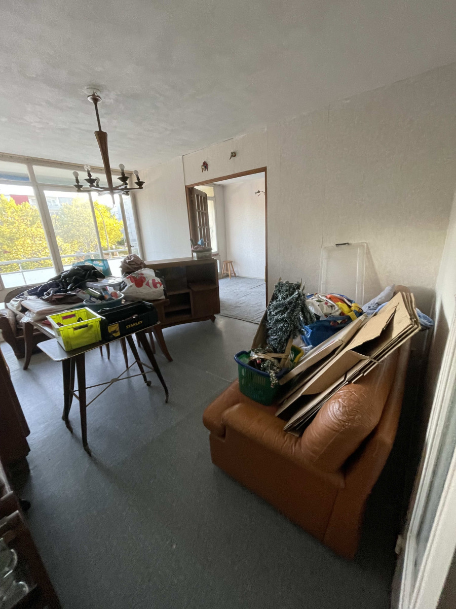 
                                                Vente
                                                 Appartement T4 Libre à Cenon