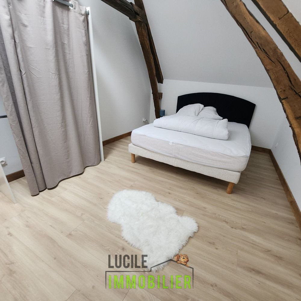 
                                                Location
                                                 Appartement T4 Meublé
