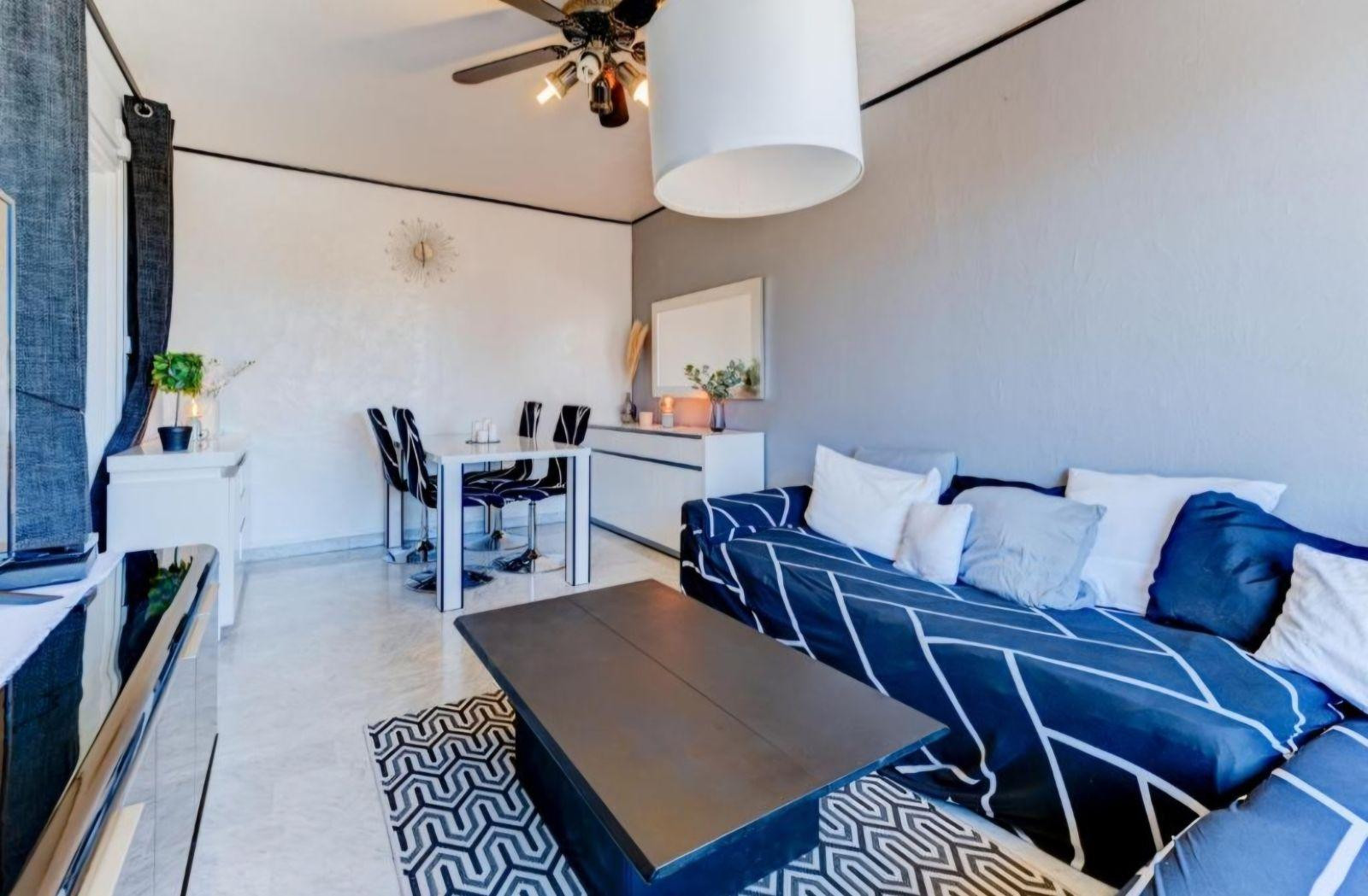 
                                                Location
                                                 Appartement T4 Promenade des Anglais