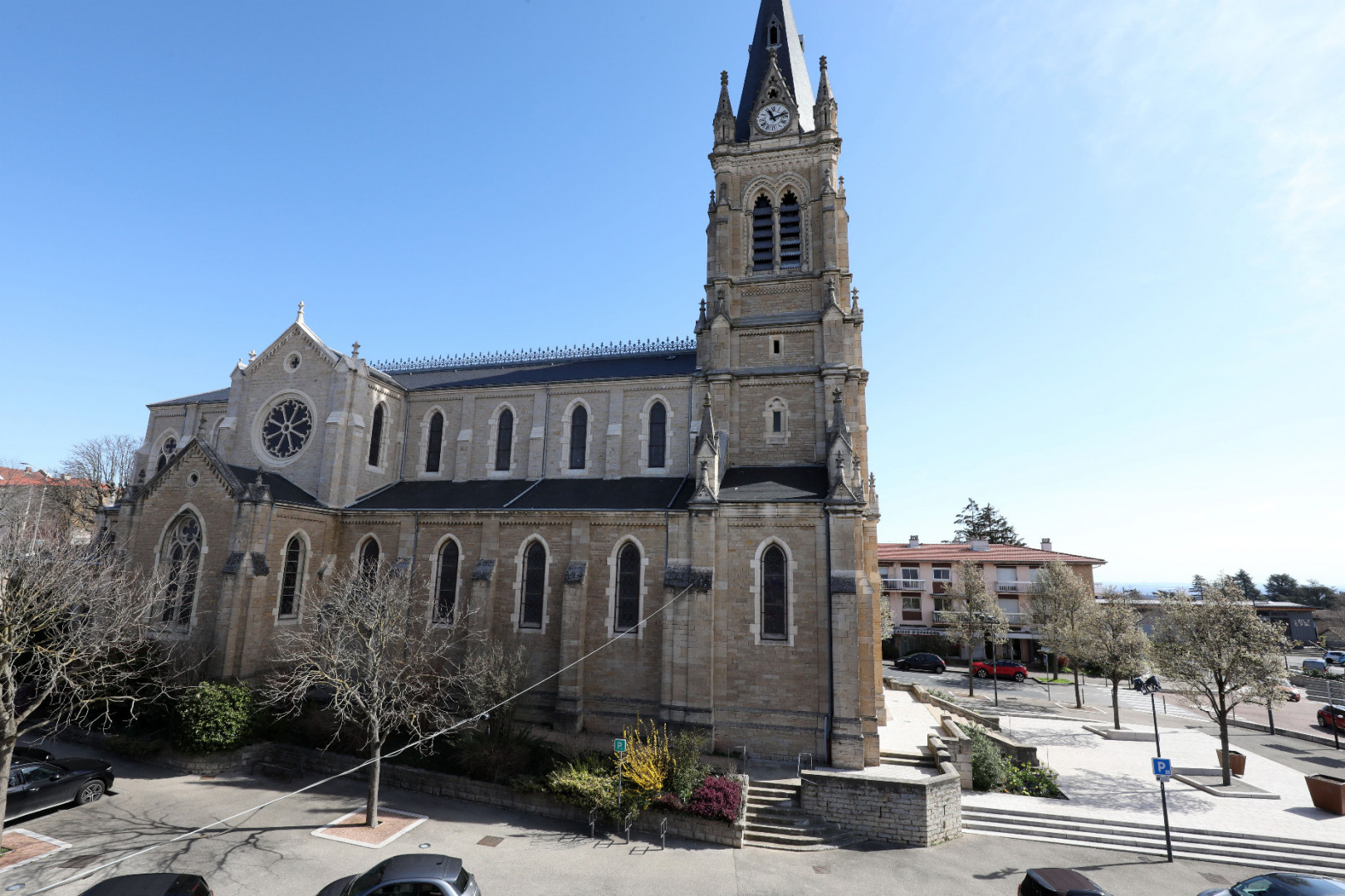 
                                                Vente
                                                 APPARTEMENT T4 - SAINT DIDIER AU MONT D'OR