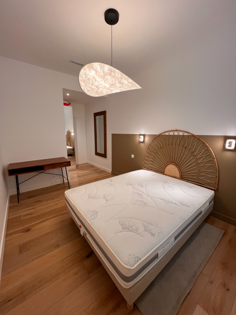 
                                                Location
                                                 Appartement T5 164m² - Quartier Saint Charles