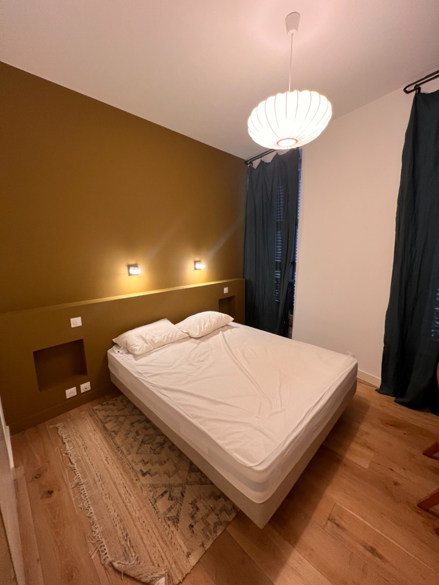 
                                                Location
                                                 Appartement T5 164m² - Quartier Saint Charles