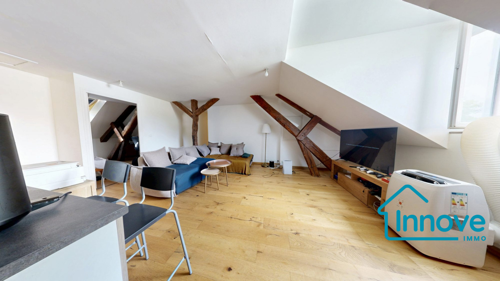 
                                                Vente
                                                 Appartement T5 à vendre -Jouy-en-Josas centre