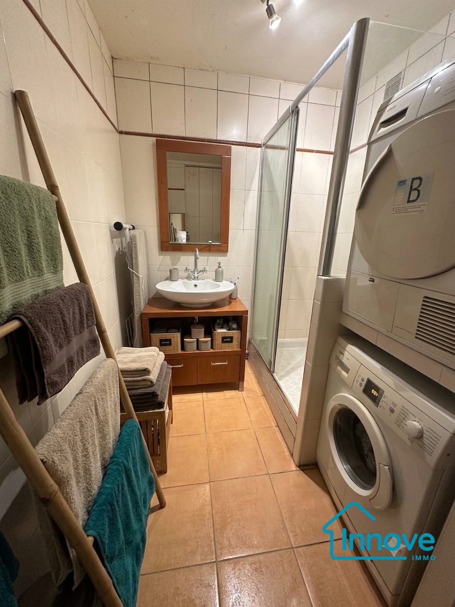 
                                                Vente
                                                 Appartement T5 à Vendre - Versailles Montreuil