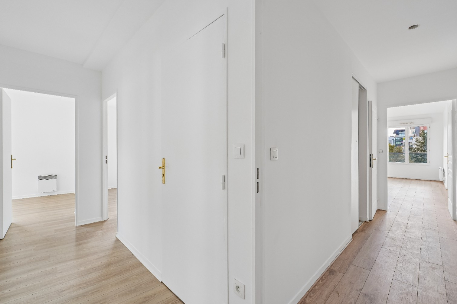 
                                                Vente
                                                 Appartement T5 avec balcon - Asnières - Lot 35