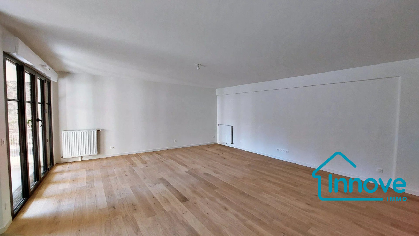 
                                                Vente
                                                 APPARTEMENT T5 AVEC JARDIN - CENTRE VILLE CHARTRES