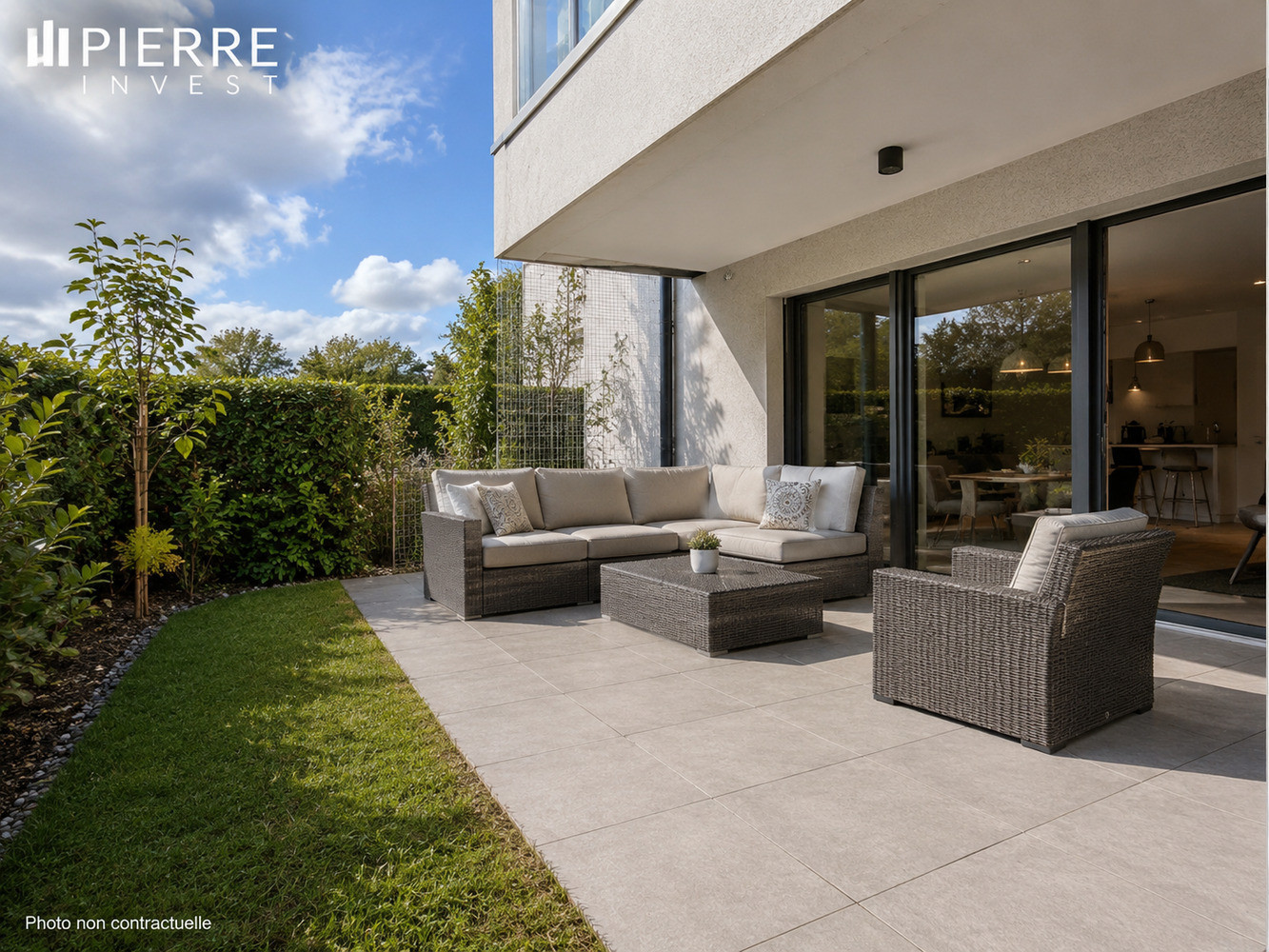 
                                                Vente
                                                 Appartement T5  en Duplex - 96m2 à Courbevoie