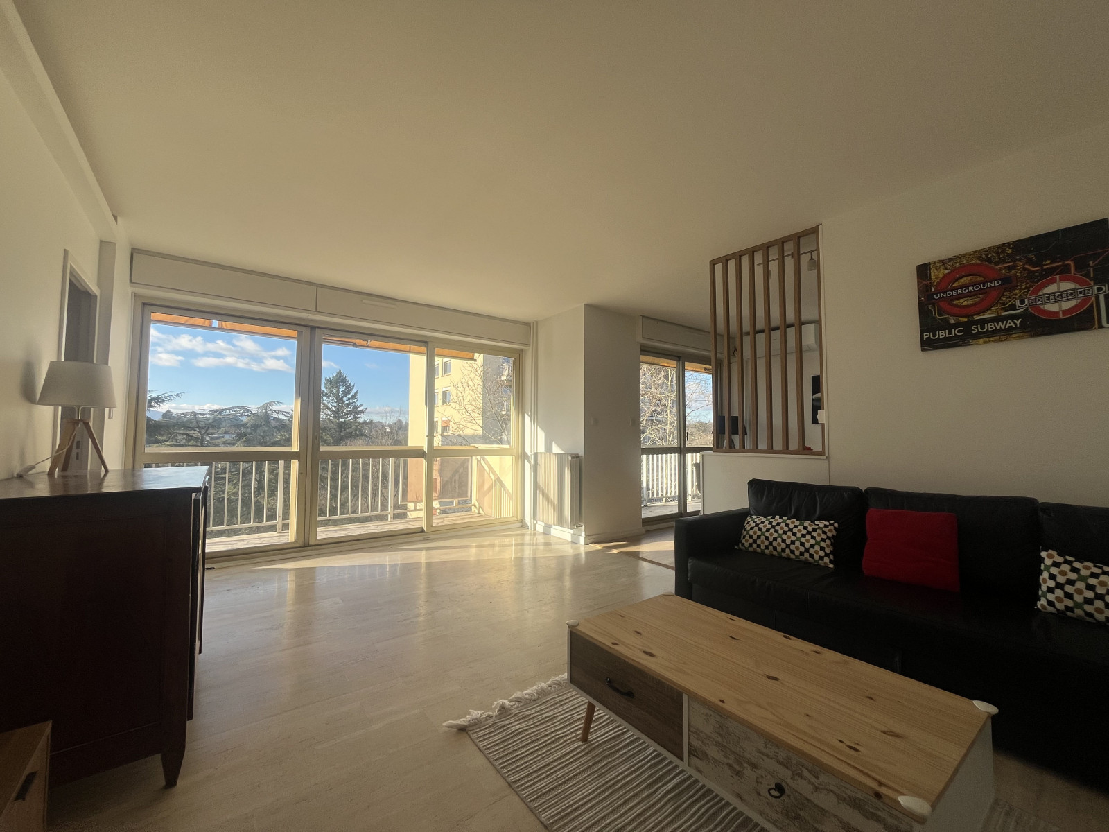 
                                                Vente
                                                 Appartement T5 en très bon état