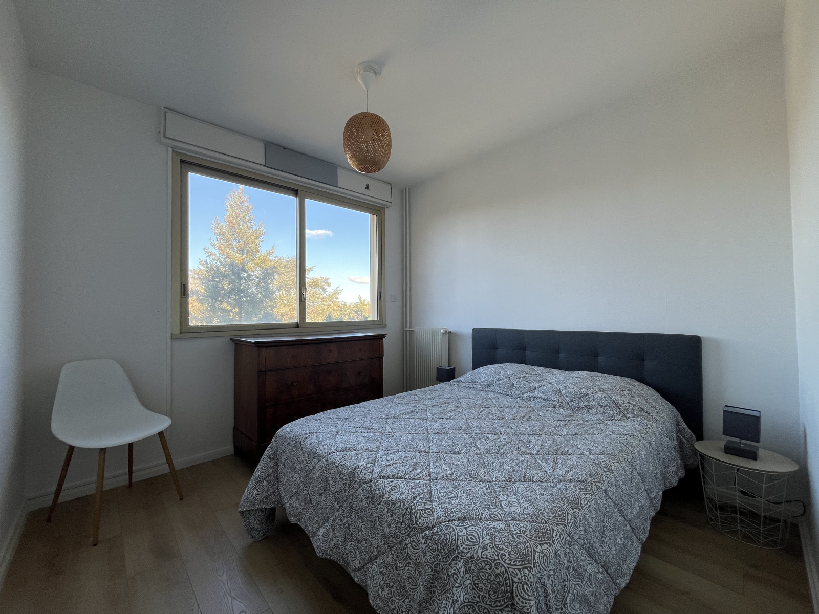 
                                                Vente
                                                 Appartement T5 en très bon état