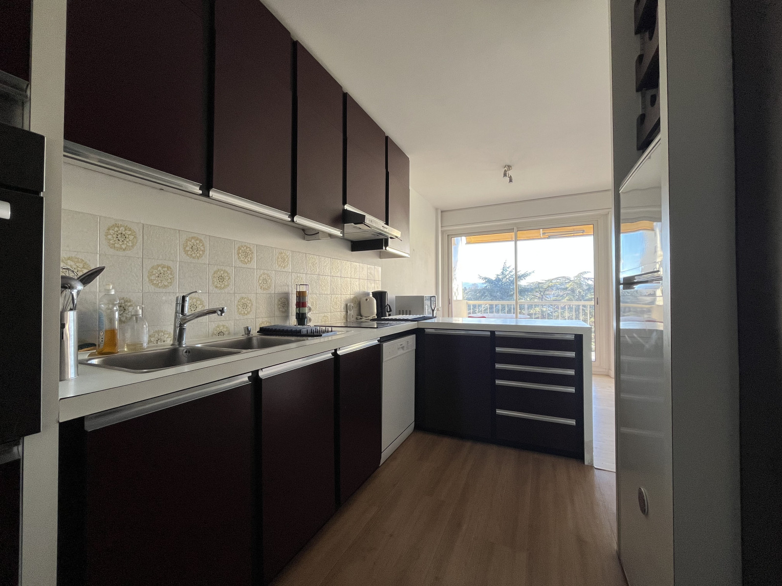 
                                                Vente
                                                 Appartement T5 en très bon état