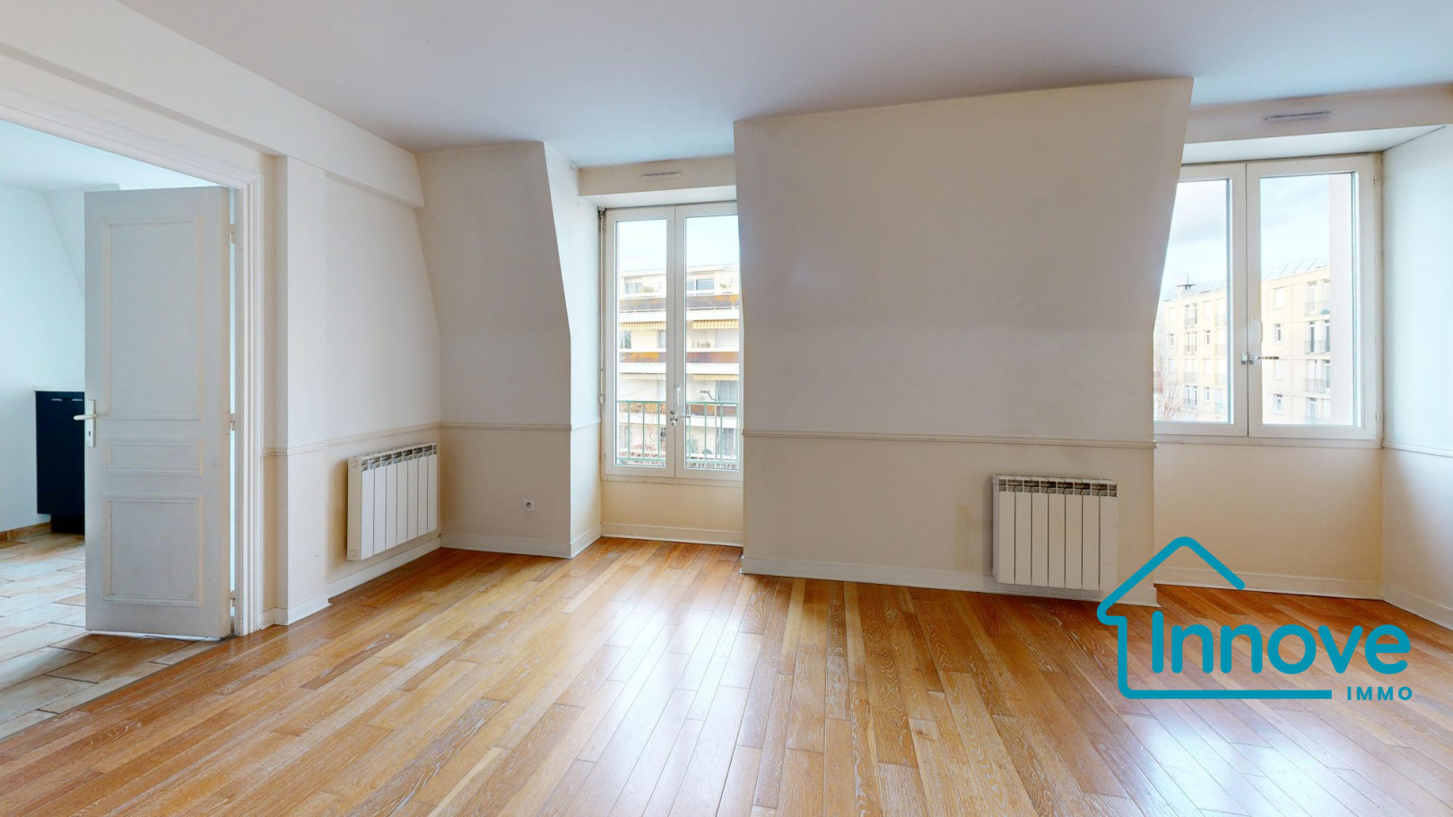 
                                                Vente
                                                 APPARTEMENT T5- LE CHESNAY- DERNIER ETAGE