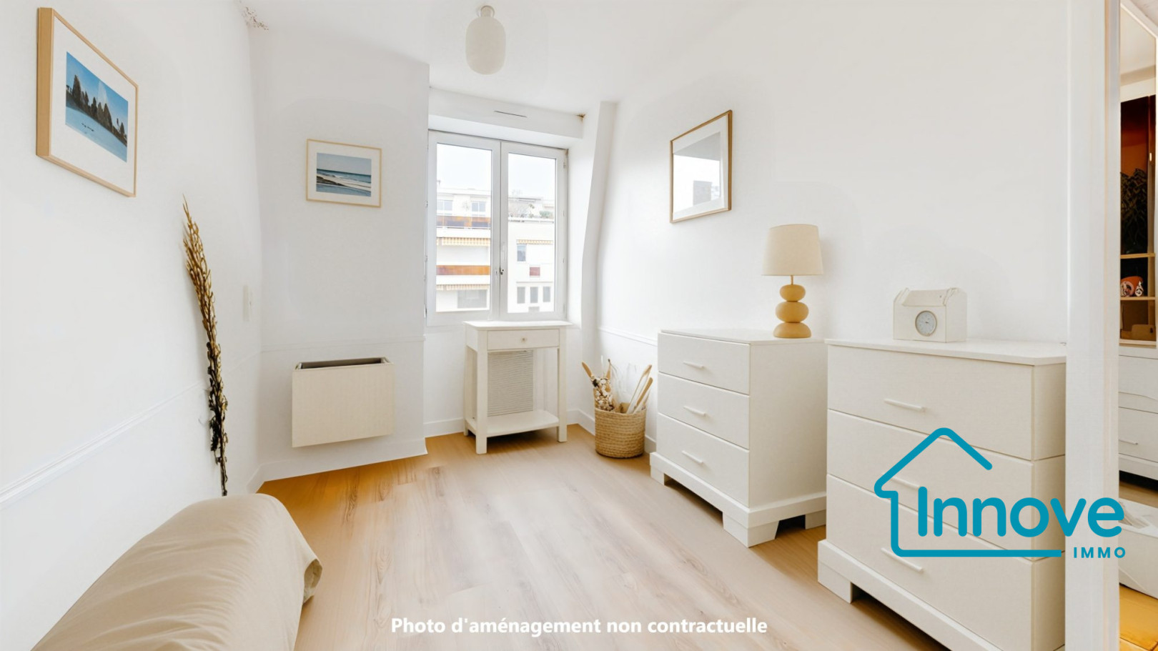 
                                                Vente
                                                 APPARTEMENT T5- LE CHESNAY- DERNIER ETAGE