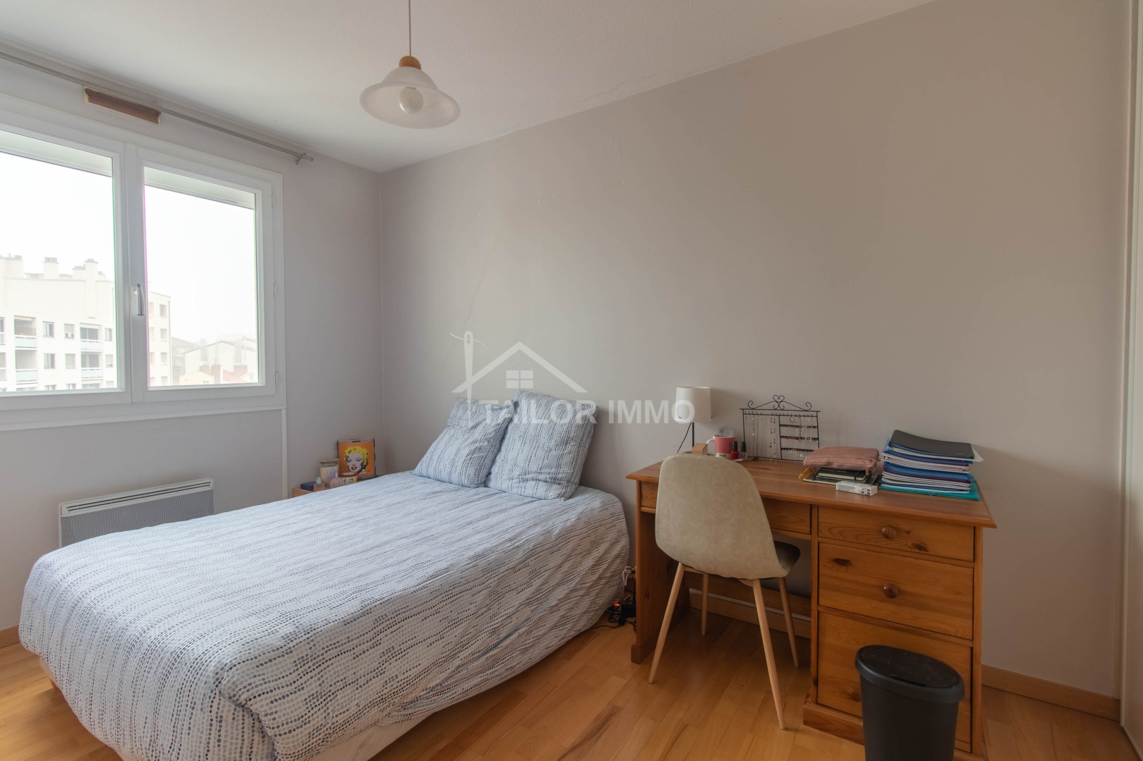 
                                                Location
                                                 Appartement T5 Meublé - Parking et Balcon
