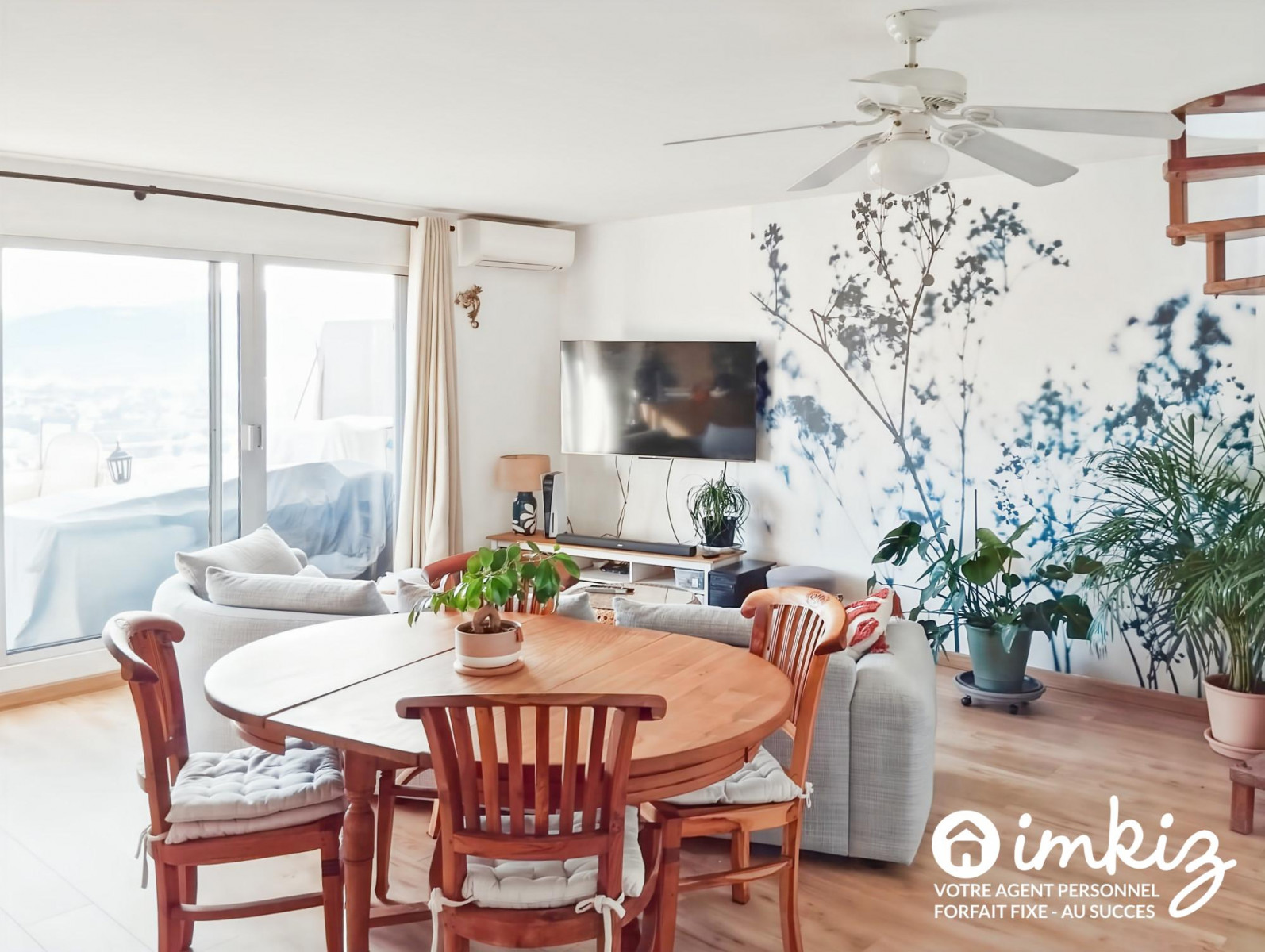 
                                                Vente
                                                 Appartement  toit terrasse 2 pièces