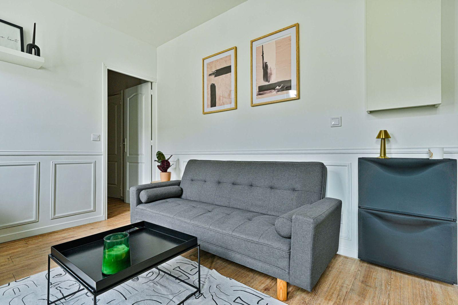 
                                                Location
                                                 Appartement tout confort au charme Parisien.