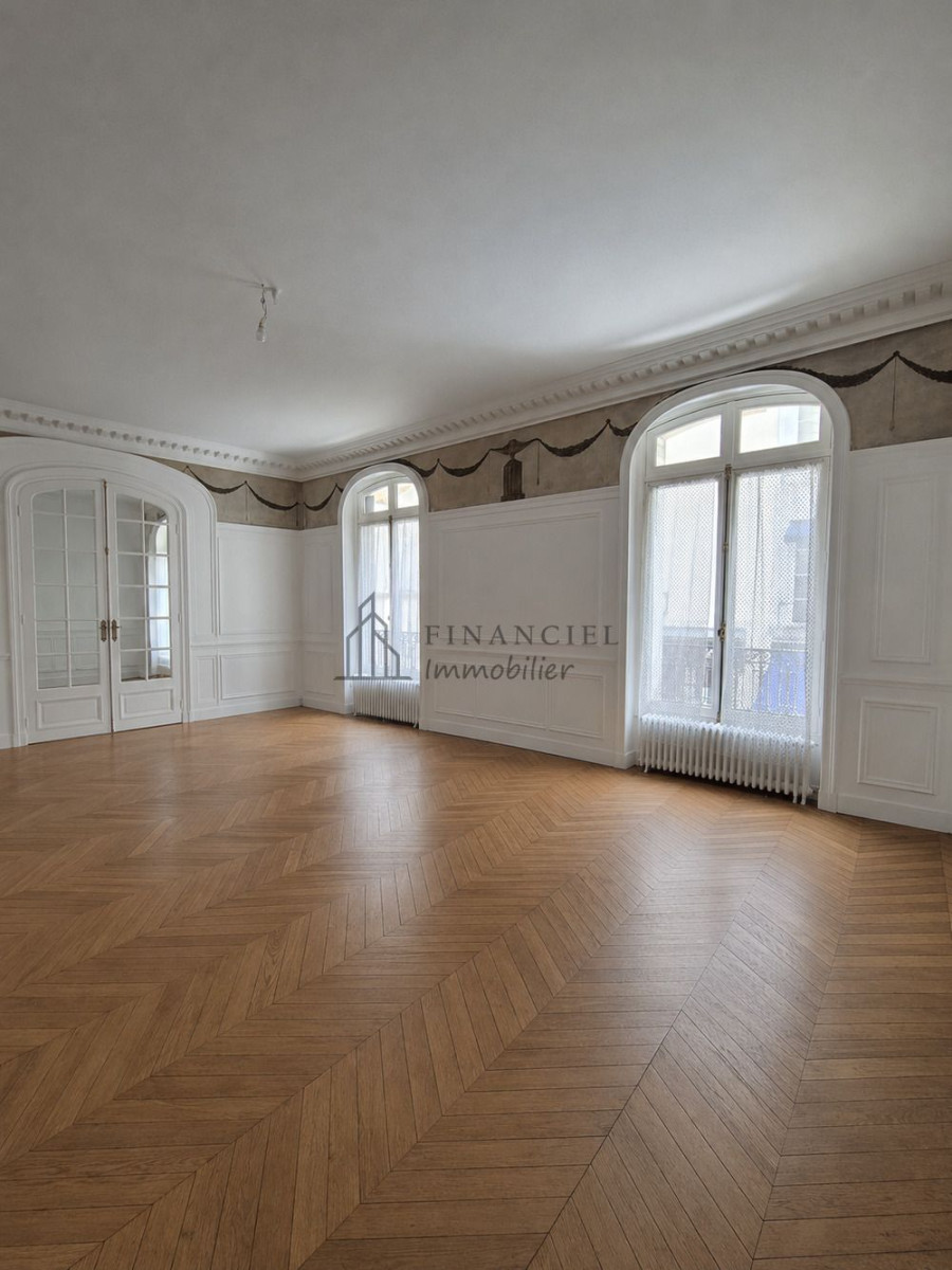 
                                                Location
                                                 APPARTEMENT TR7S BON STANDING MARAIS