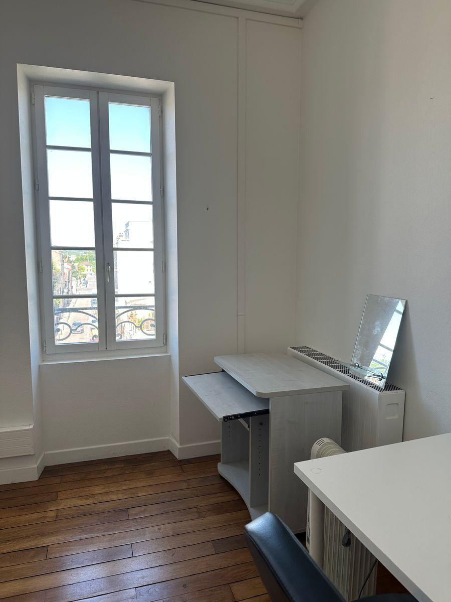 
                                                Colocation
                                                 appartement tranquille