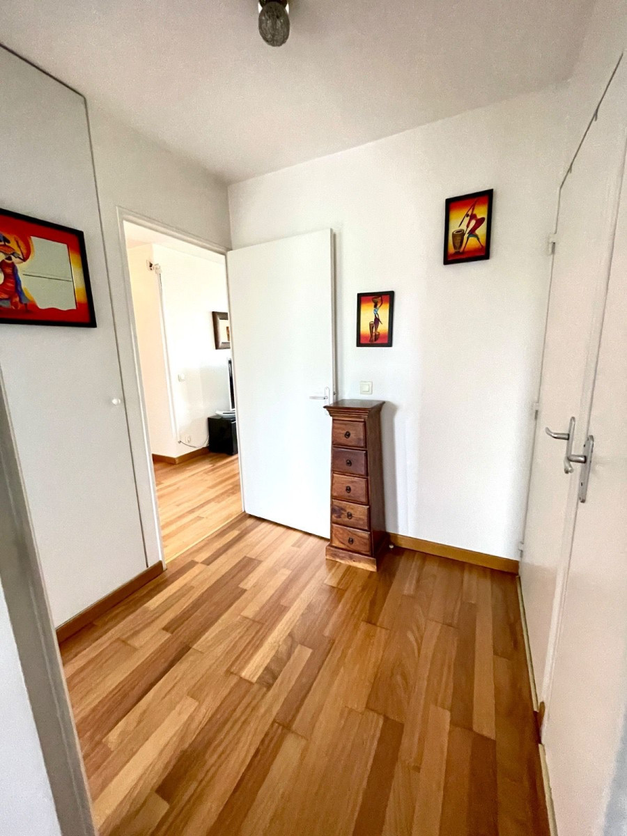 
                                                Location
                                                 Appartement tranquille