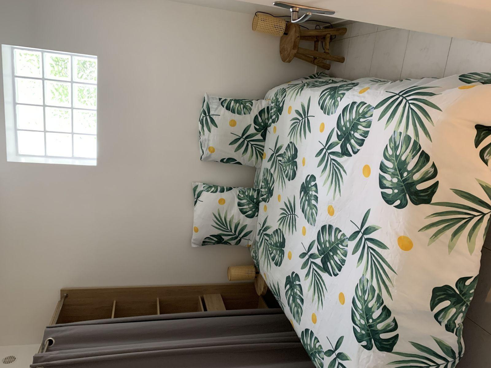 
                                                Location
                                                 Appartement tranquille au fond du jardin