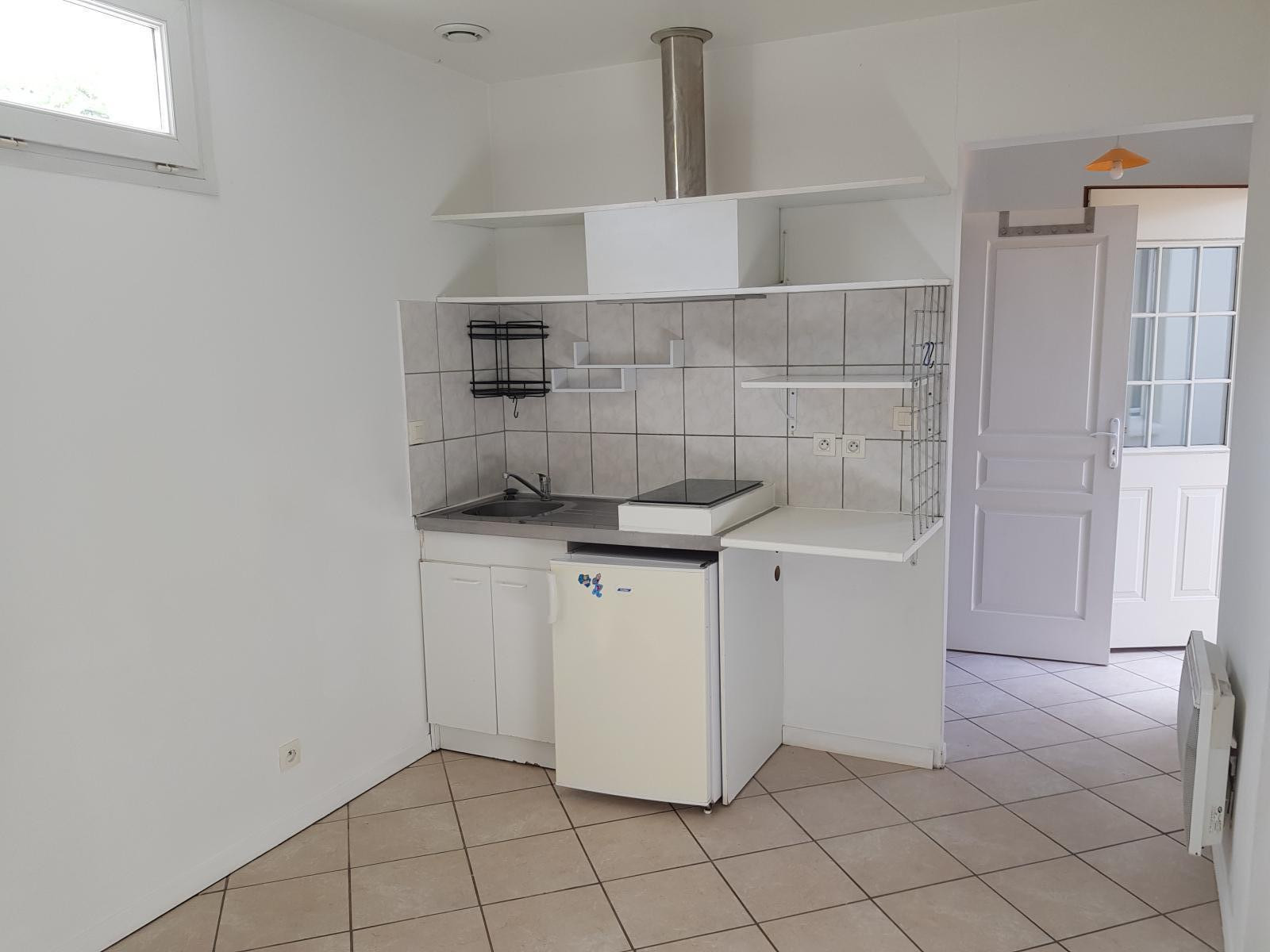 
                                                Location
                                                 Appartement tranquille avec terrasse