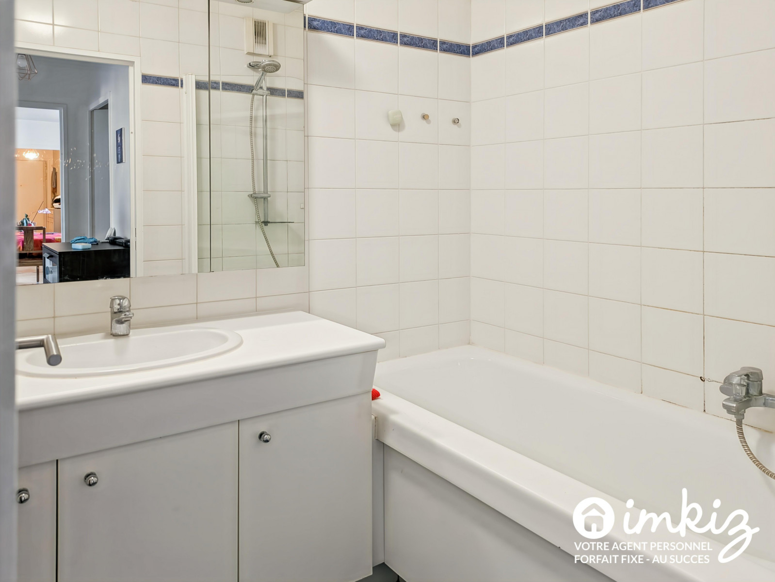 
                                                Vente
                                                 Appartement traversant 2-3 pièces